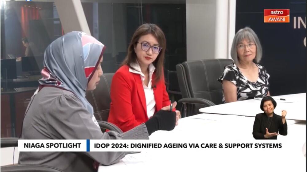 A screenshot of 3 female panellists on Astro Awani’s special broadcast in conjunction with the International Day of Older Persons on October 1, 2024